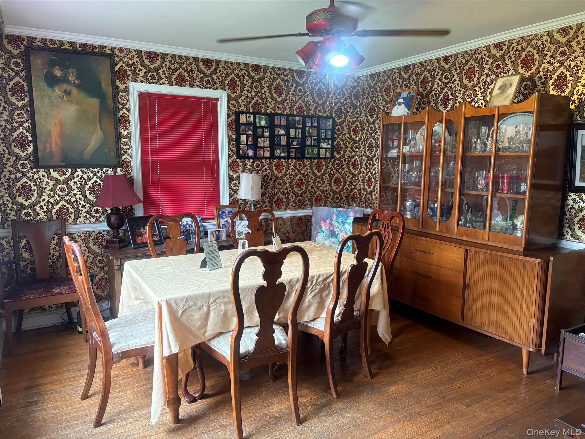 #2 photo, 35 W Raymond Avenue, Roosevelt , NY 11575