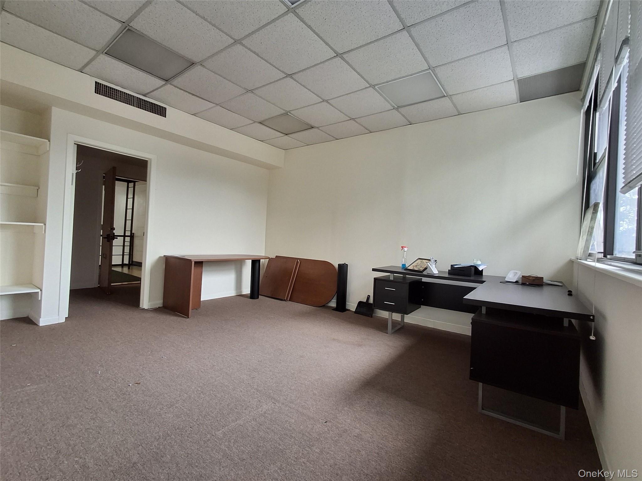 #6 photo, One S Great Neck Road, Great Neck , NY 11021