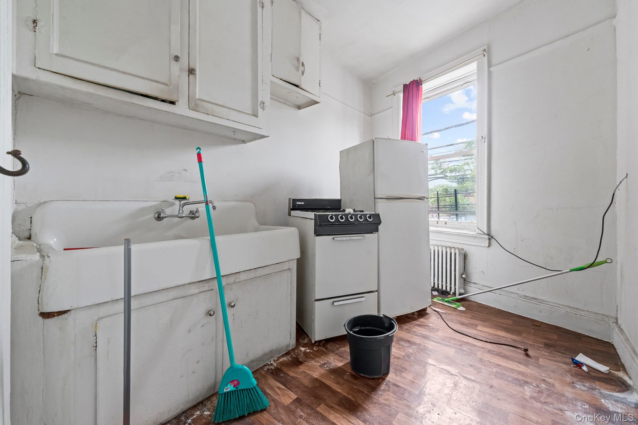 #2 photo, 10912 Sutphin Boulevard, クイーンズ区 Jamaica , NY 11435