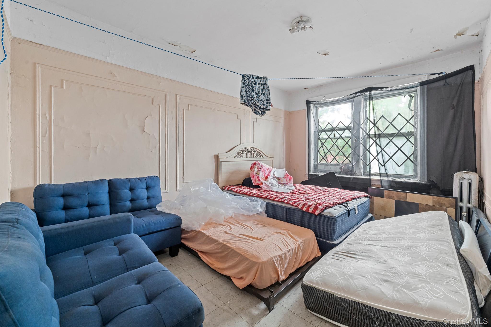 #6 photo, 10912 Sutphin Boulevard, クイーンズ区 Jamaica , NY 11435