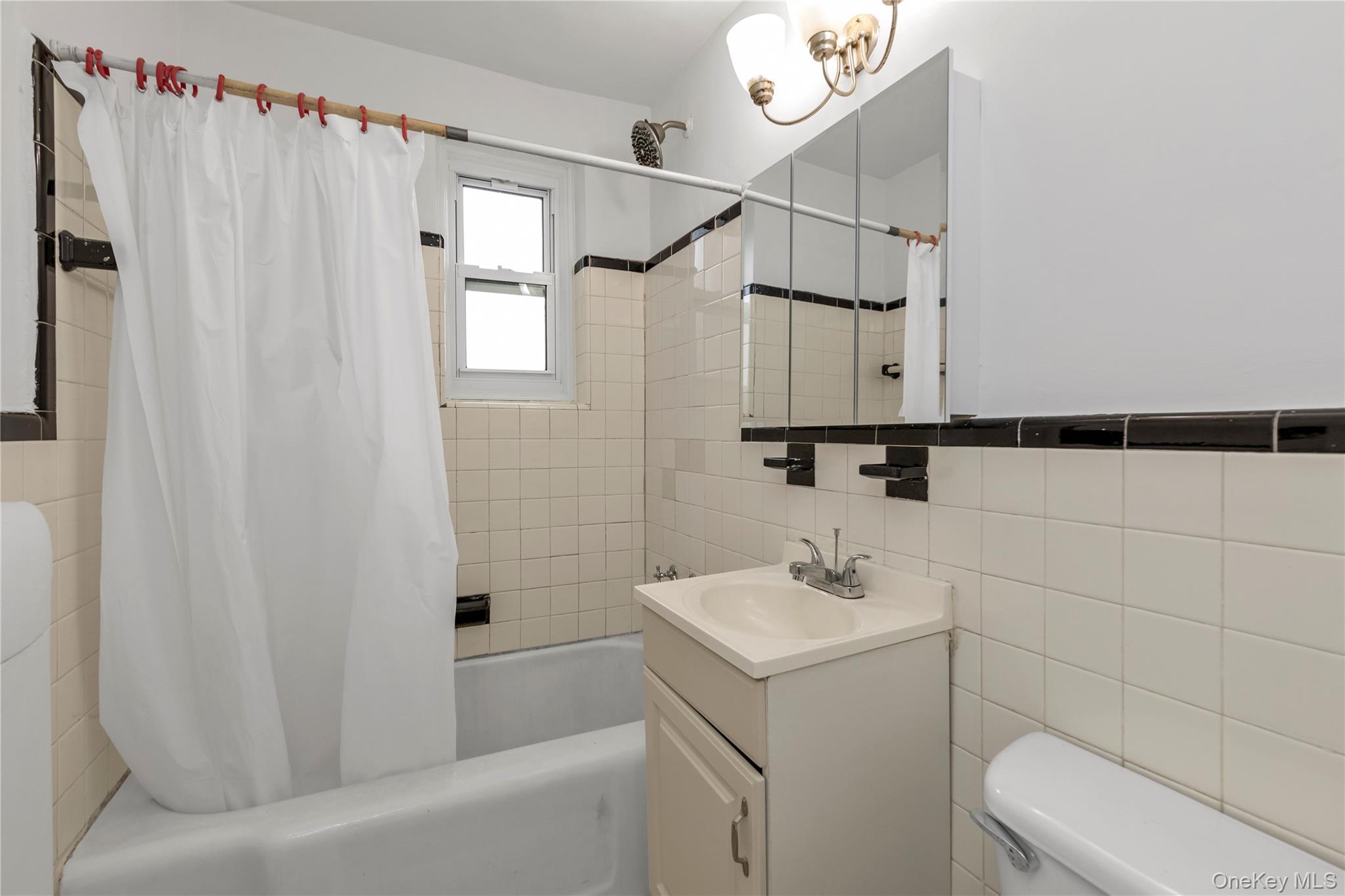 #12 photo, 14737 38 Avenue, फ्लशिंग Flushing , NY 11354