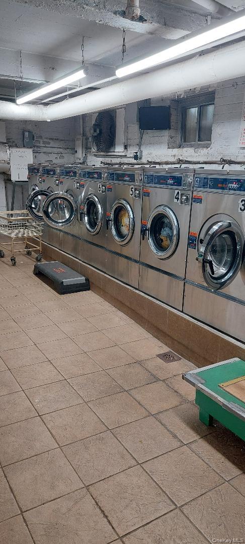 #16 photo, 14737 38 Avenue, फ्लशिंग Flushing , NY 11354