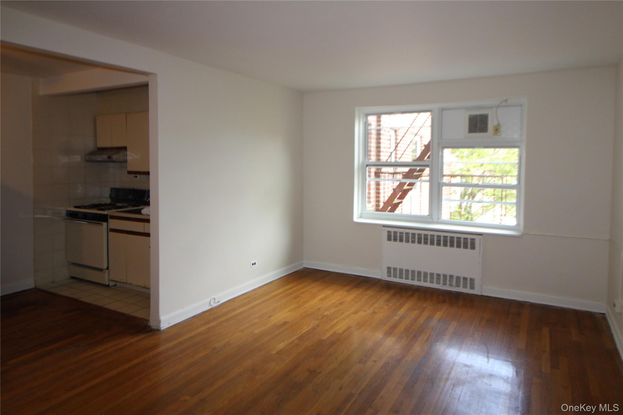#4 photo, 14737 38 Avenue, クイーンズ区 Flushing , NY 11354