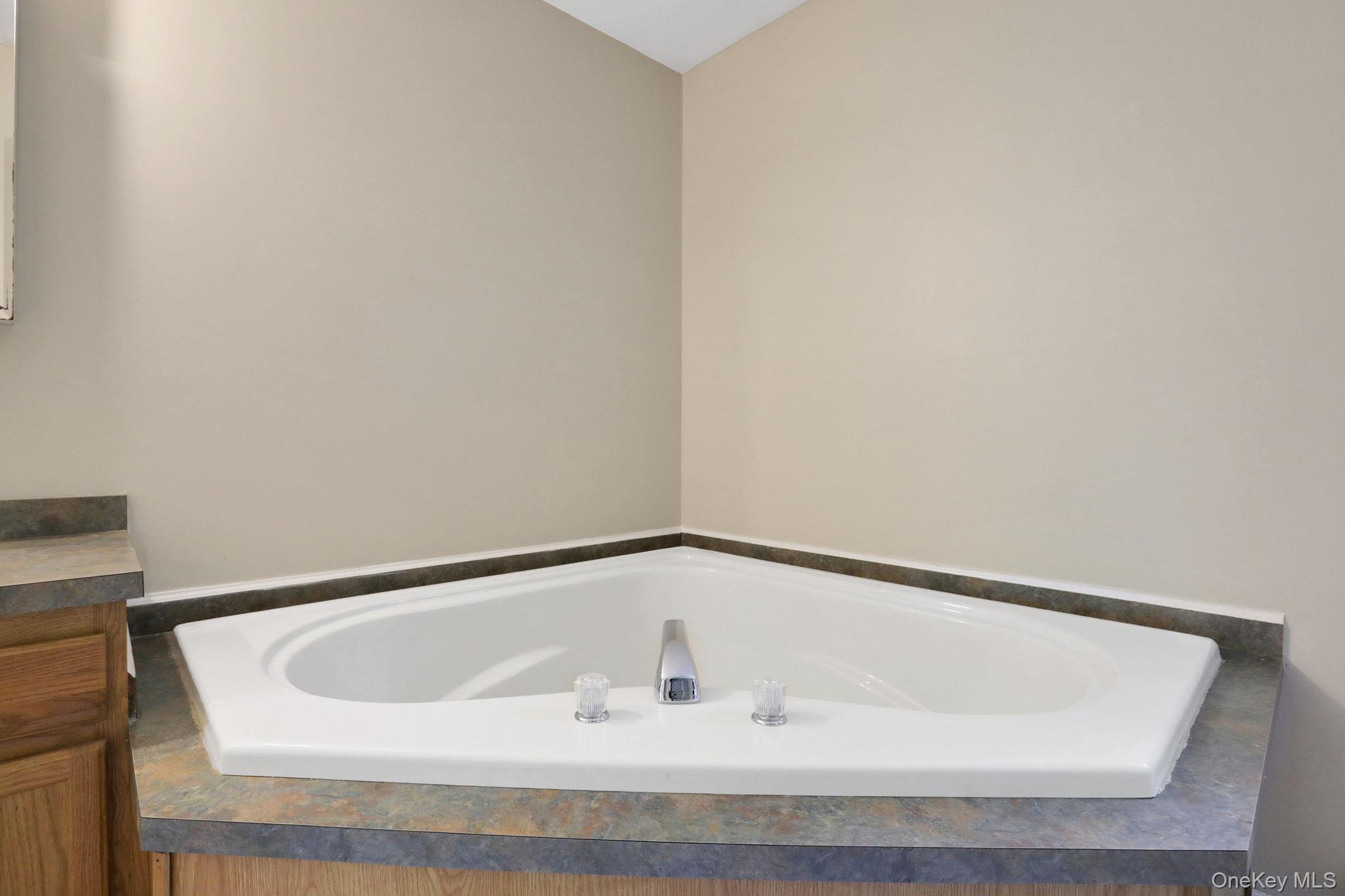 #5 photo, 10 Lairds Court, Cairo , NY 12413