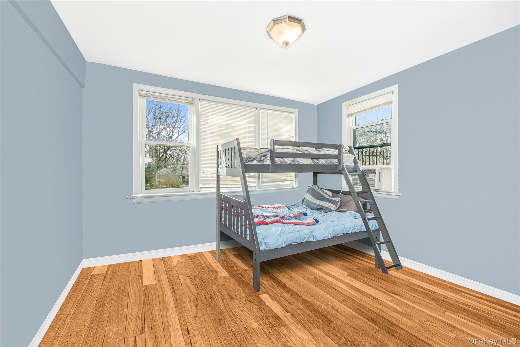 #12 photo, 4601 Henry Hudson Parkway, Bronx , NY 10471