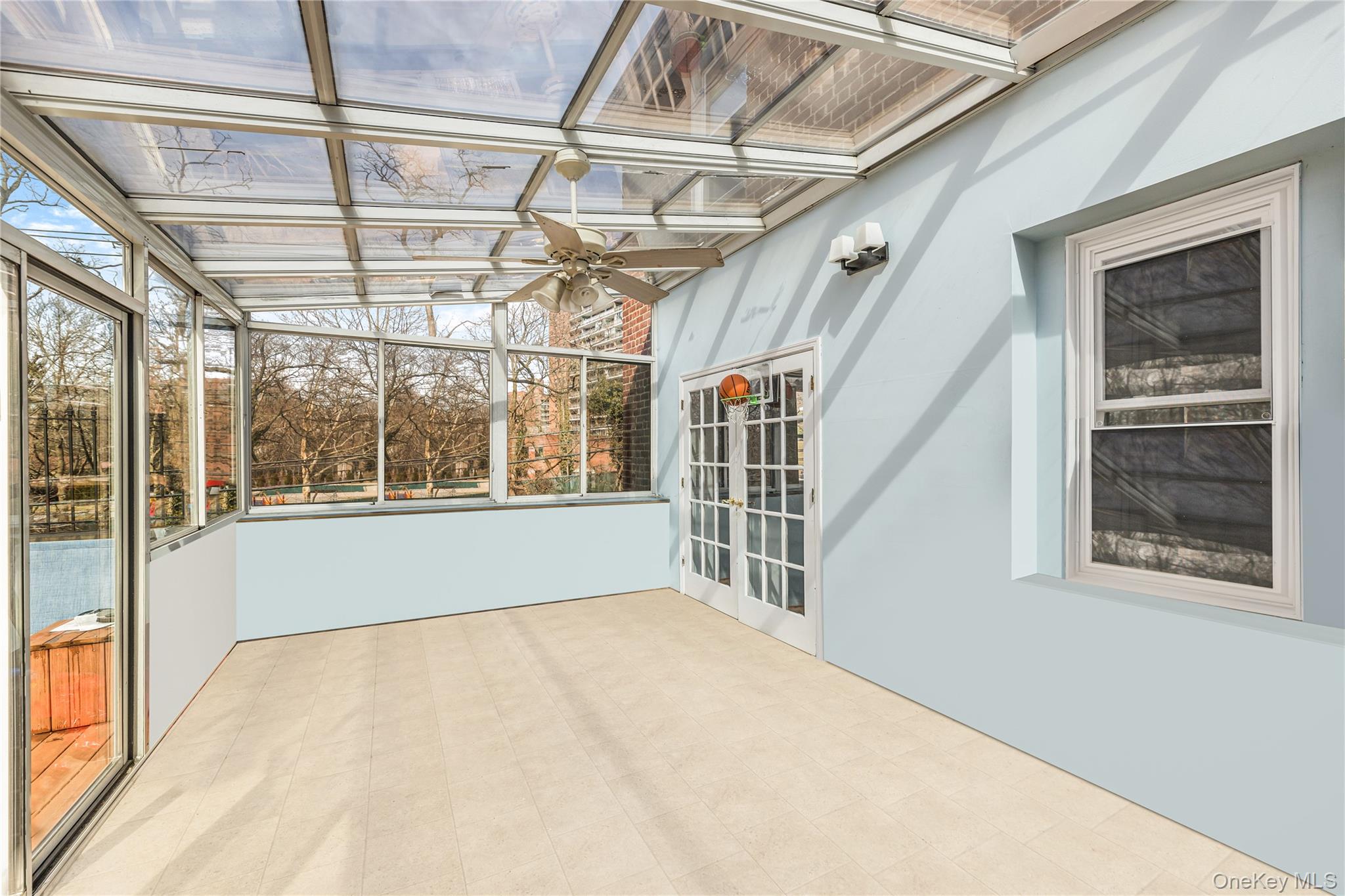 #5 photo, 4601 Henry Hudson Parkway, Bronx , NY 10471