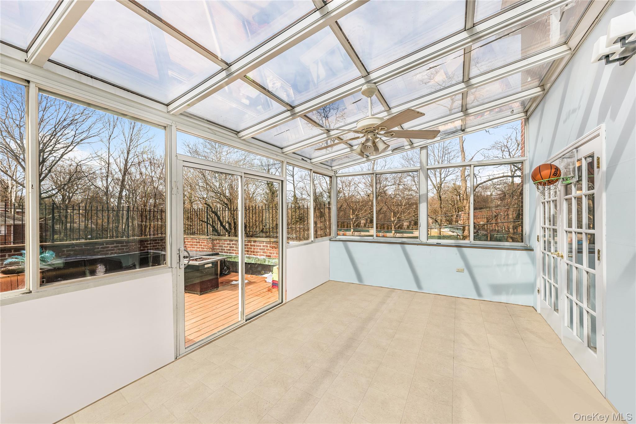 #6 photo, 4601 Henry Hudson Parkway, Bronx , NY 10471