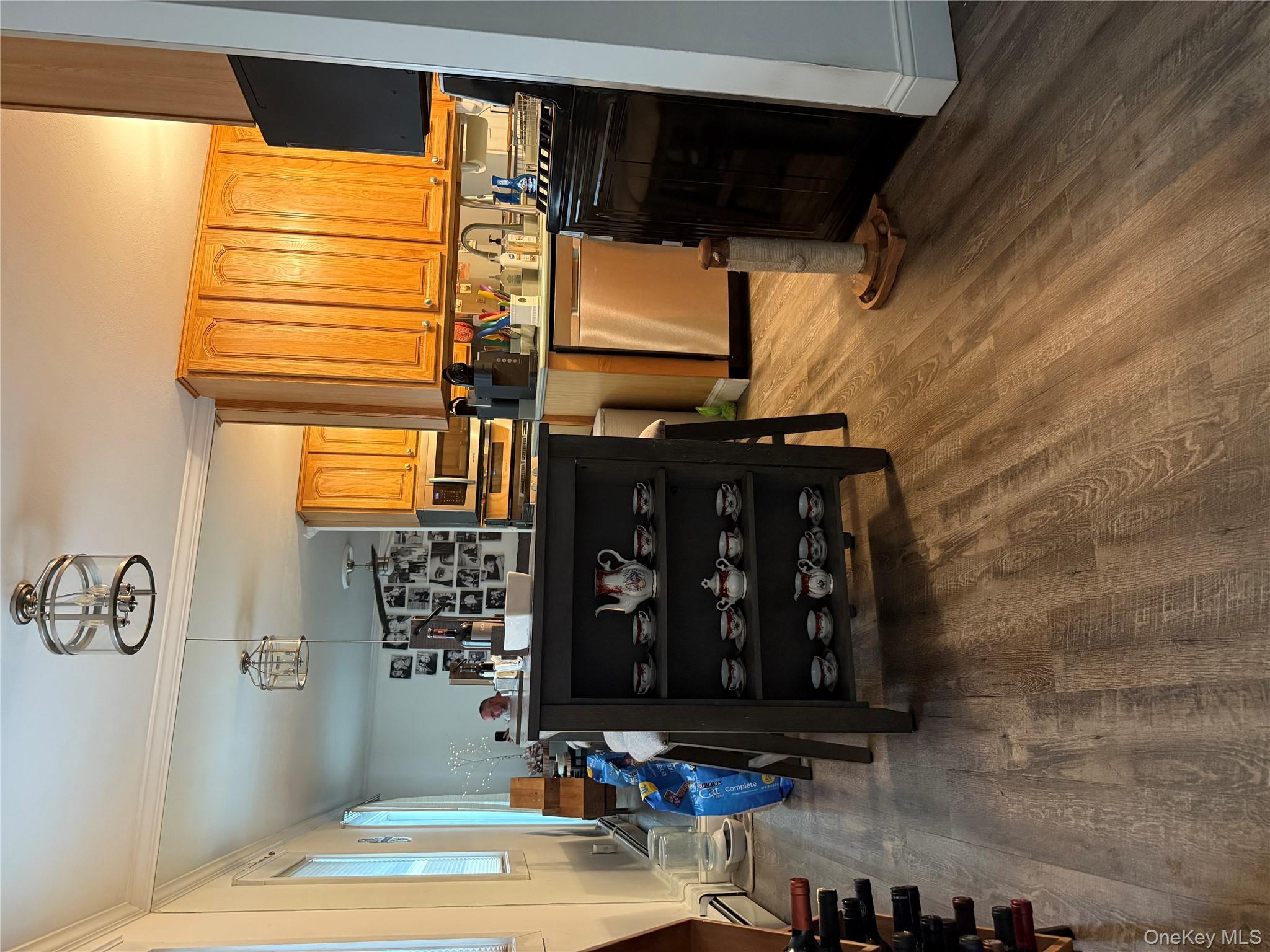 #18 photo, 260 Waverly Avenue, Patchogue , NY 11772