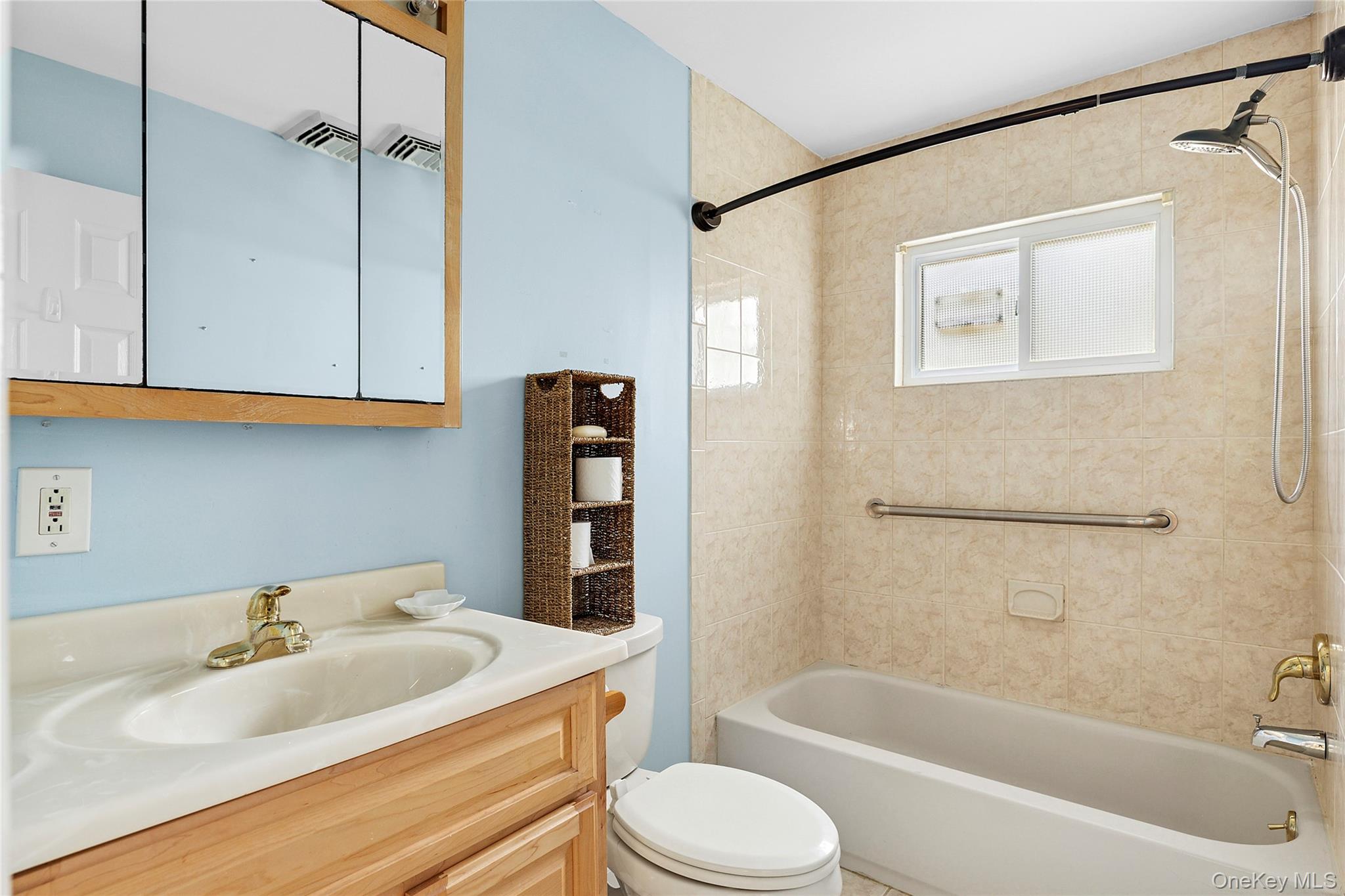 #6 photo, 8 Dogwood Road, サフォーク郡 Rocky Point , NY 11778