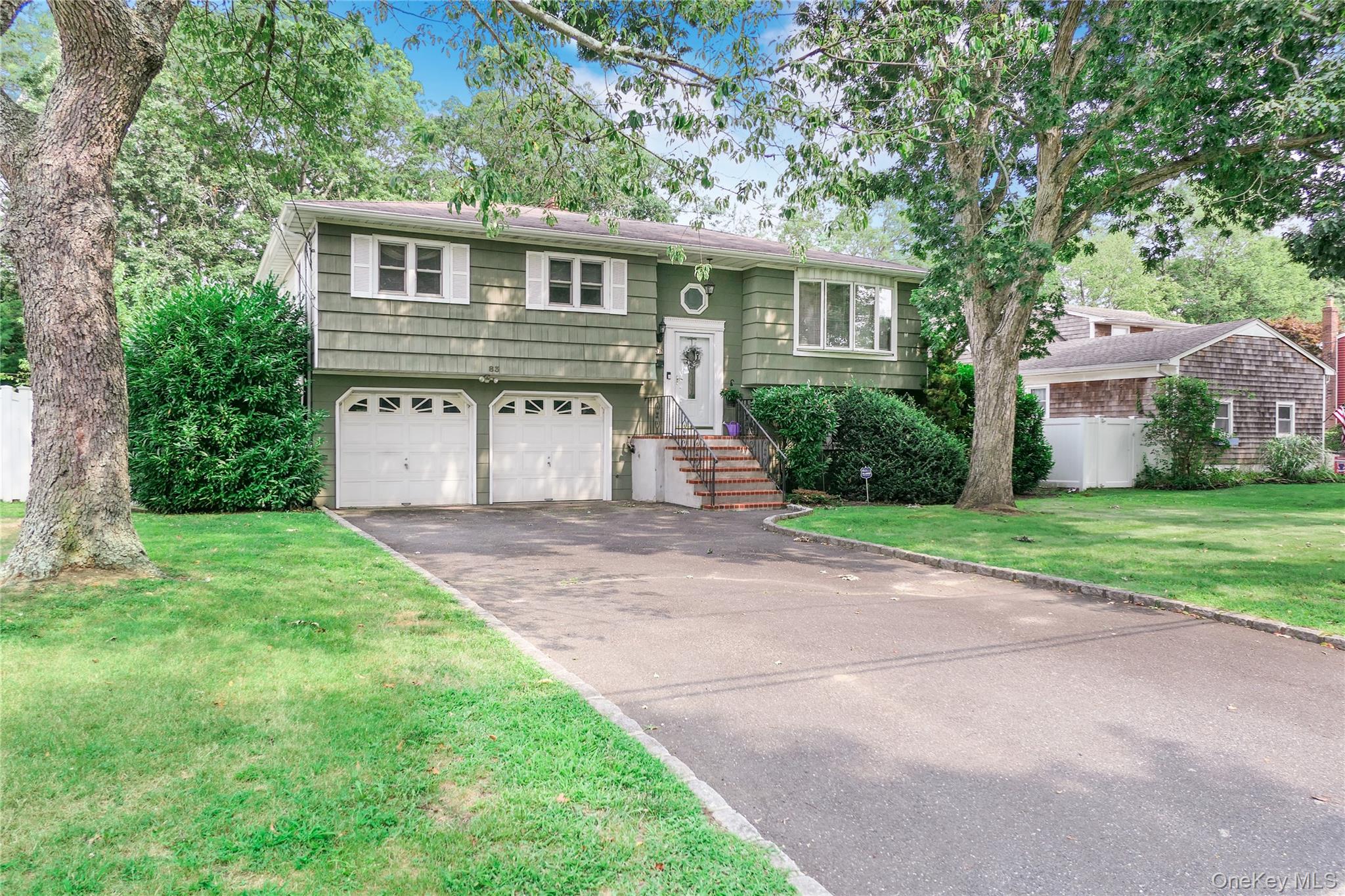 #1 photo, 83 Bieselin Road, Bellport Village , NY 11713