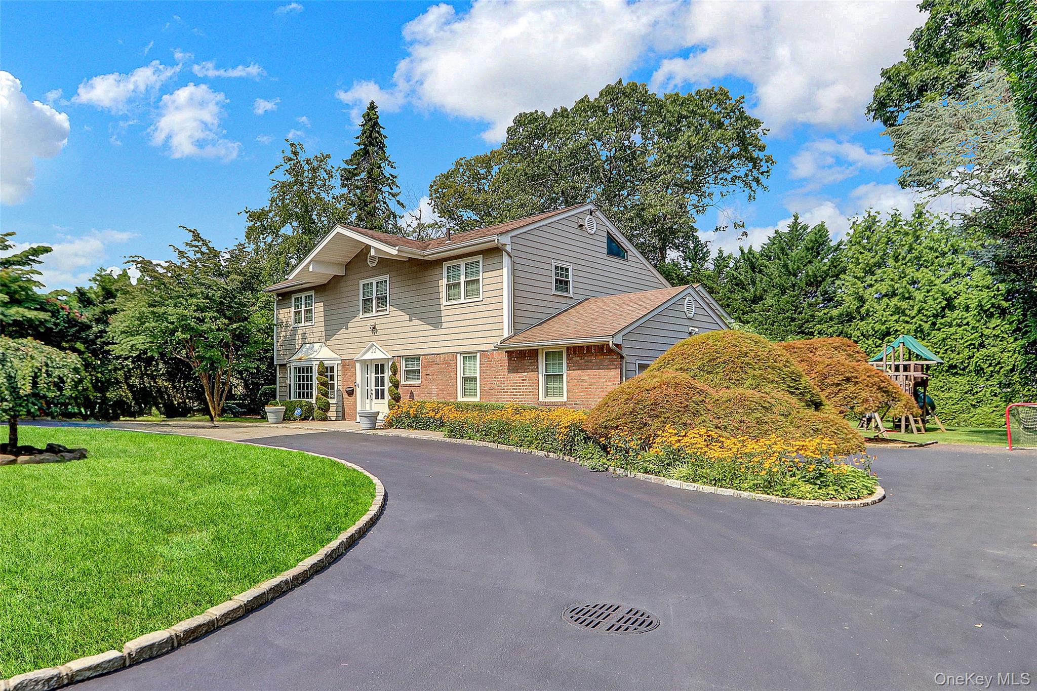 #1 photo, 22 Wren Drive, 长岛 East Hills , NY 11576