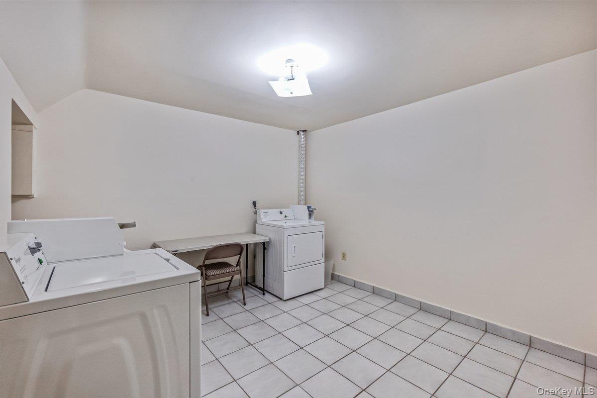 #17 photo, 70-50 153rd Street, クイーンズ区 Flushing , NY 11367