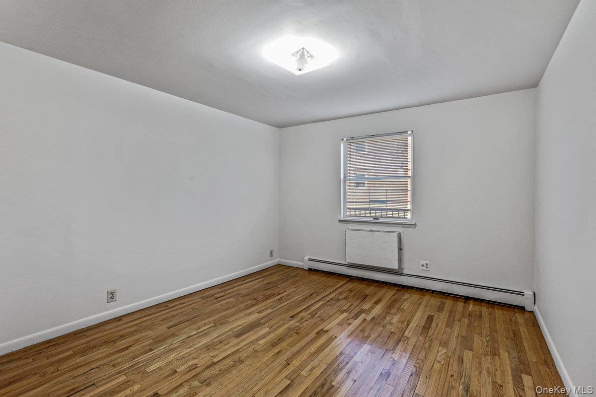 #9 photo, 70-50 153rd Street, クイーンズ区 Flushing , NY 11367