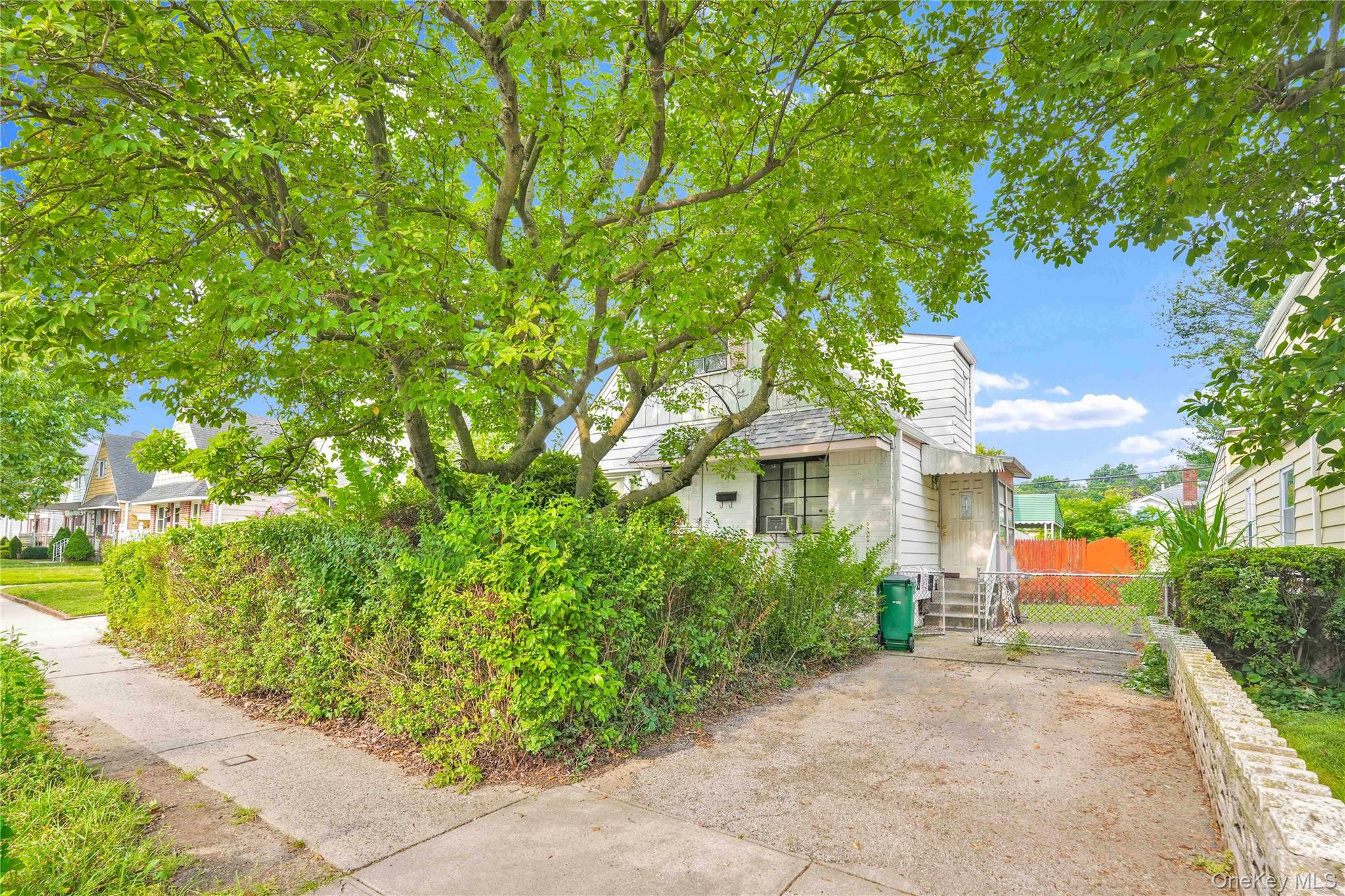 #1 photo, 50-12 Utopia Parkway, クイーンズ区 Fresh Meadows , NY 11365