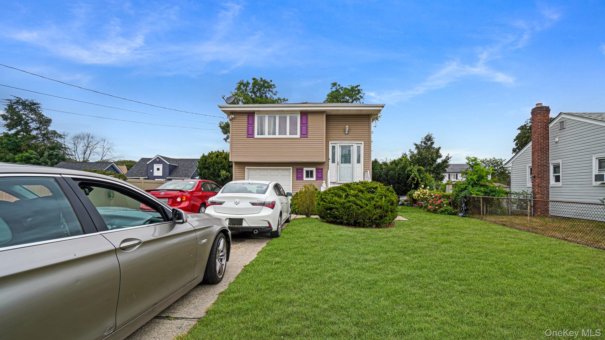 #1 photo, 12 Garden Street, Bay Shore , NY 11706