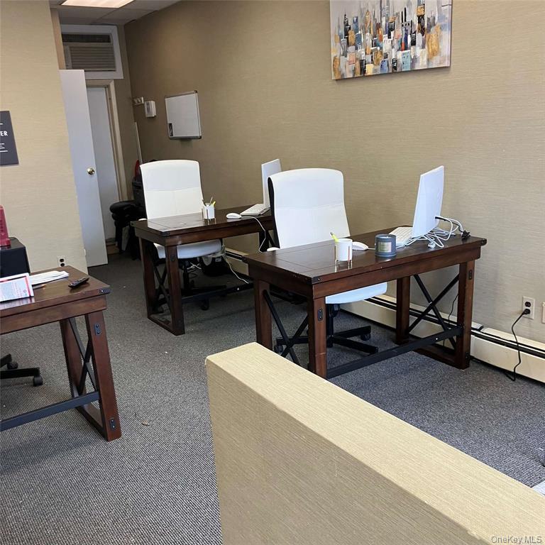 #3 photo, 538 East Meadow Avenue, ナッソー郡 East Meadow , NY 11554