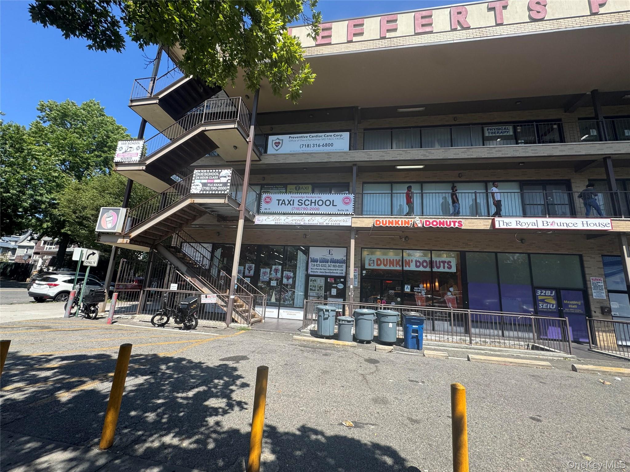 #1 photo, 119-04 Hillside Avenue, クイーンズ区 Richmond Hill , NY 11418