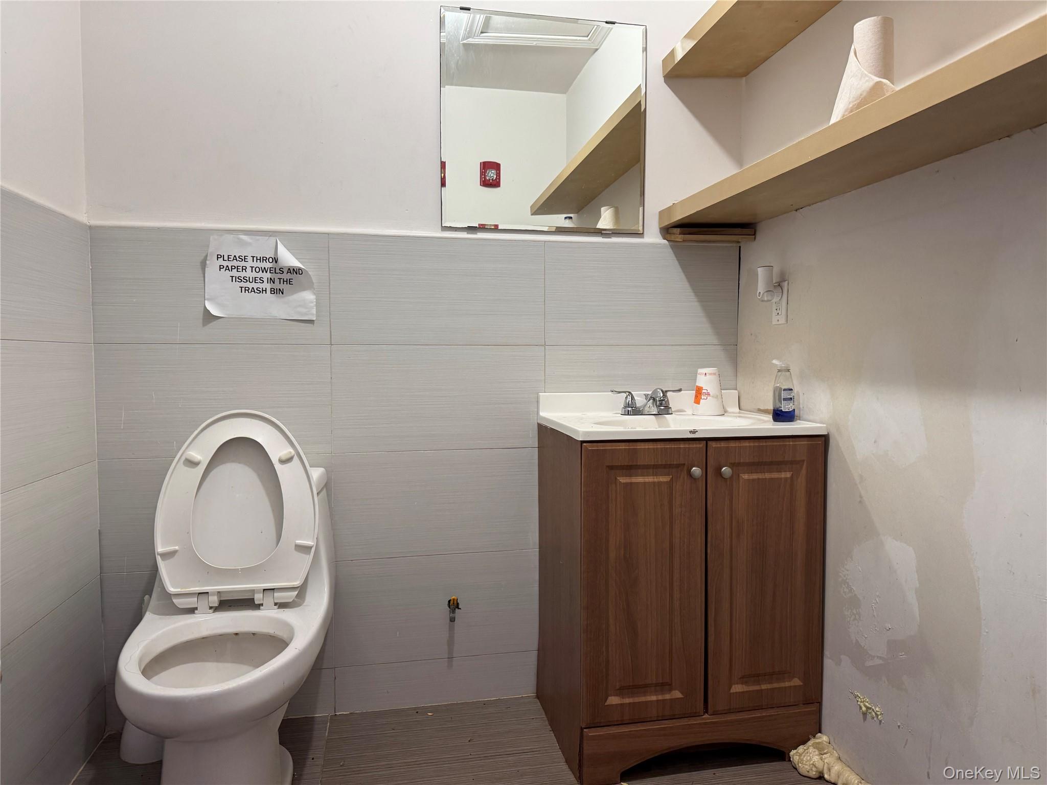 #11 photo, 119-04 Hillside Avenue, Richmond Hill , NY 11418