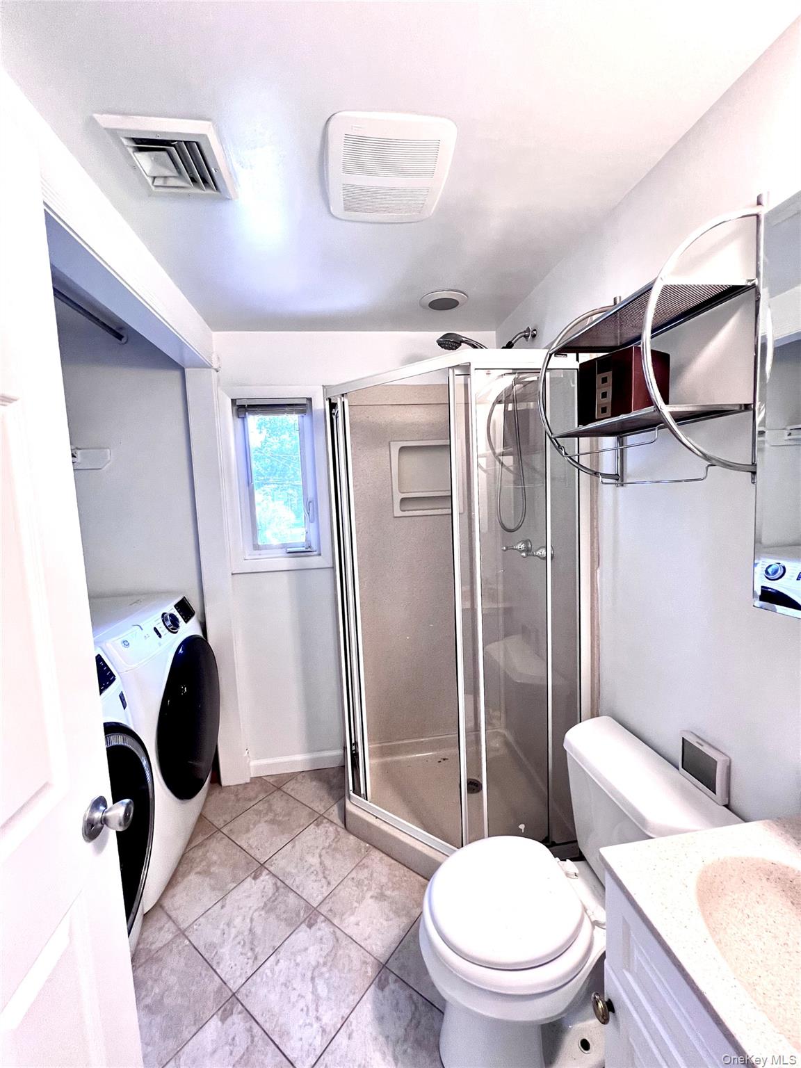 #19 photo, 63 Anchor Lane, Levittown , NY 11756