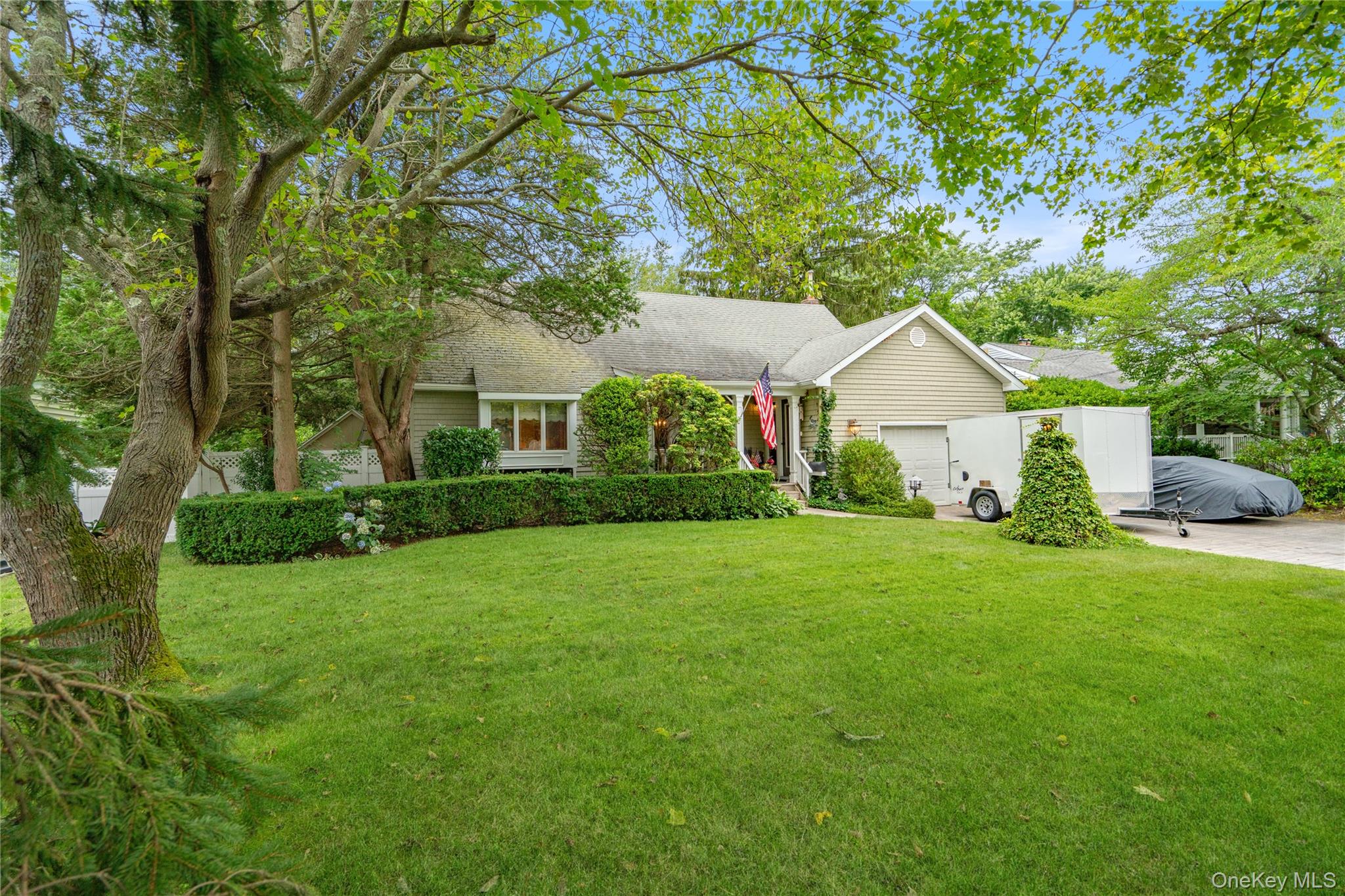 #1 photo, 126 Siegel Boulevard, Babylon , NY 11702