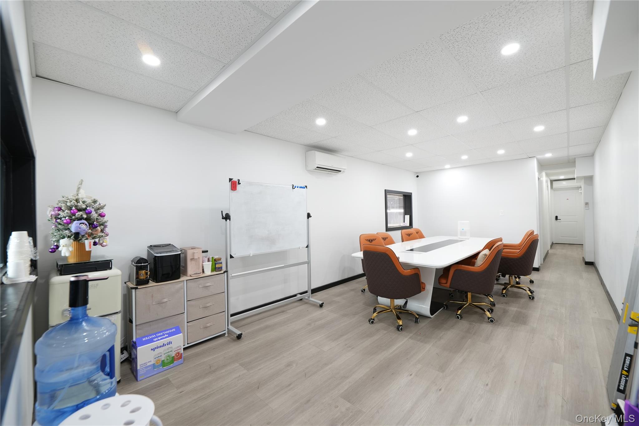 #8 photo, 21-52 45th Avenue, クイーンズ区 Long Island City , NY 11101