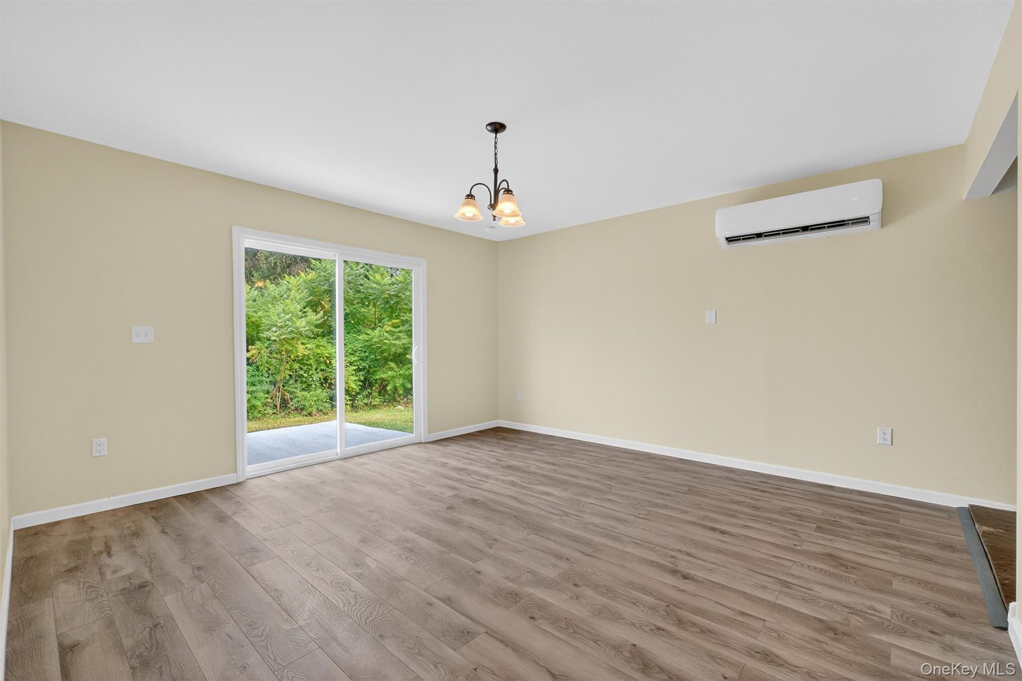 #16 photo, 7 Penny Lane, Marlboro , NY 12542