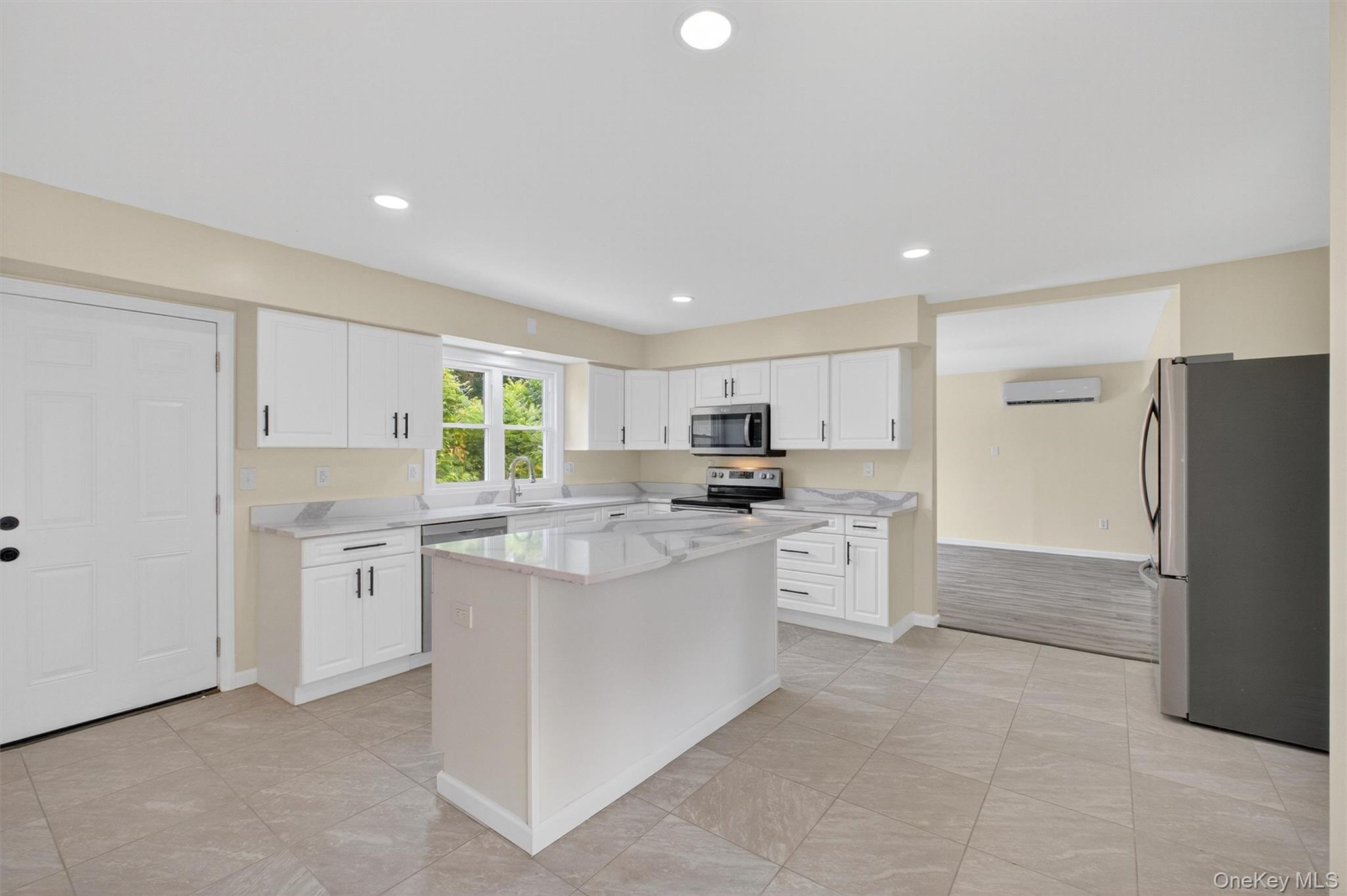 #18 photo, 7 Penny Lane, Marlboro , NY 12542