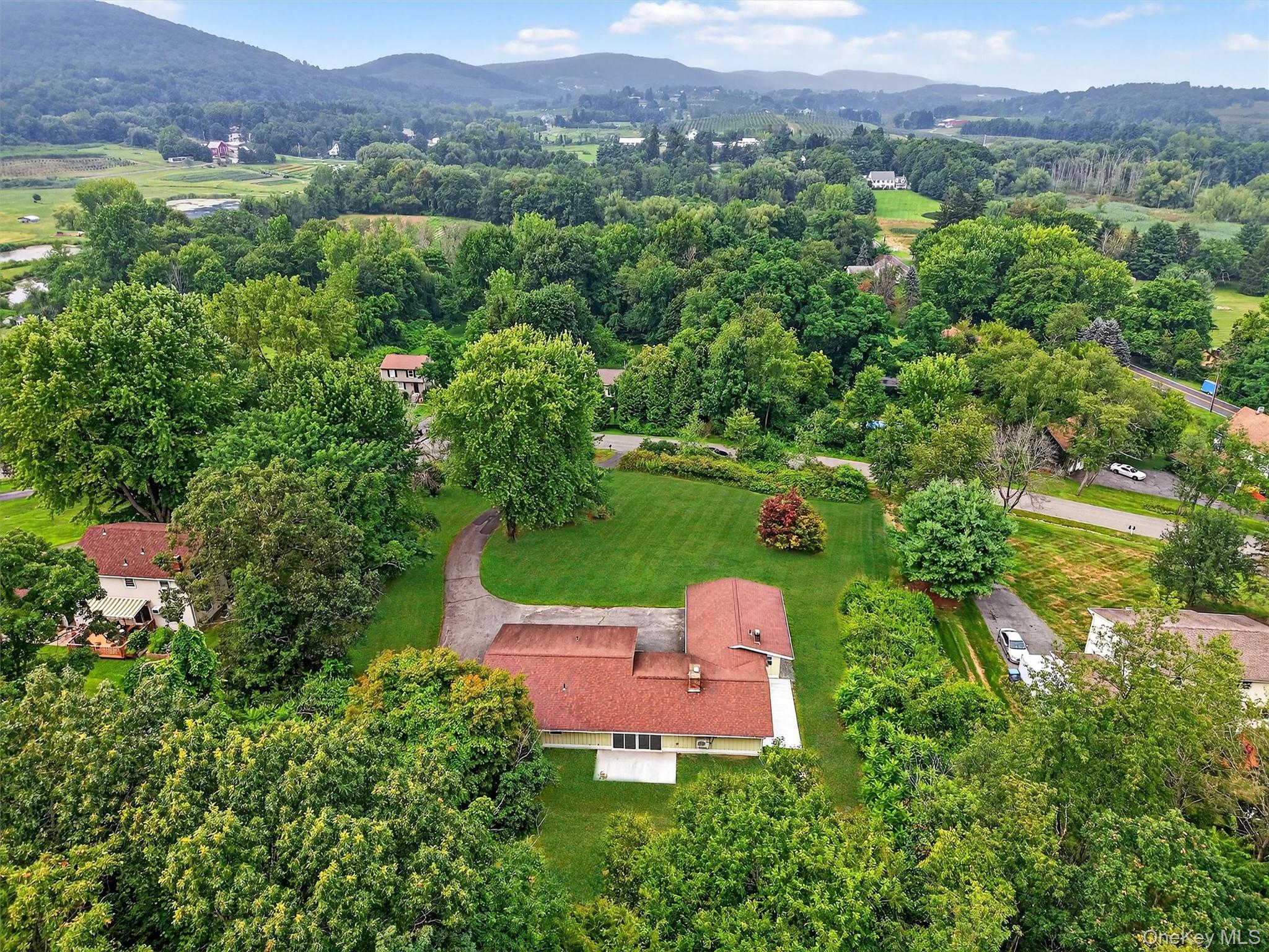 #4 photo, 7 Penny Lane, Marlboro , NY 12542