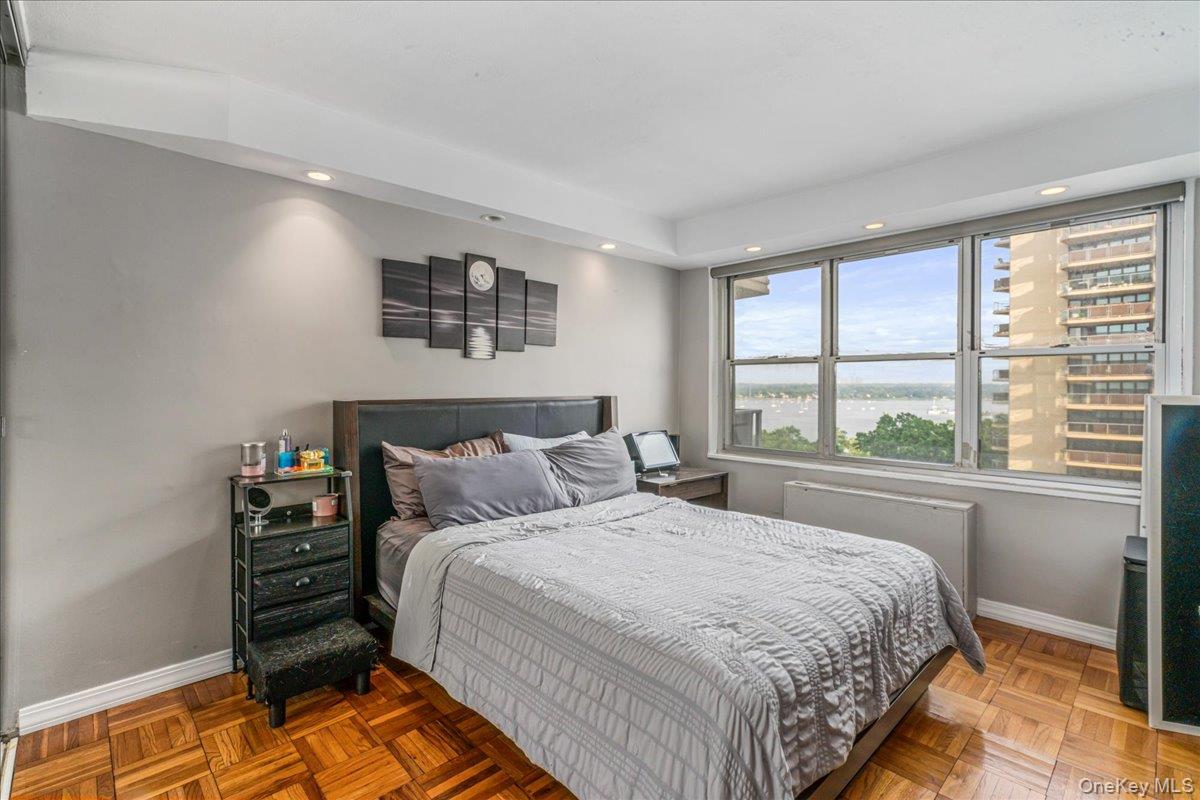 #13 photo, 17-85 215th Street, クイーンズ区 Bayside , NY 11360