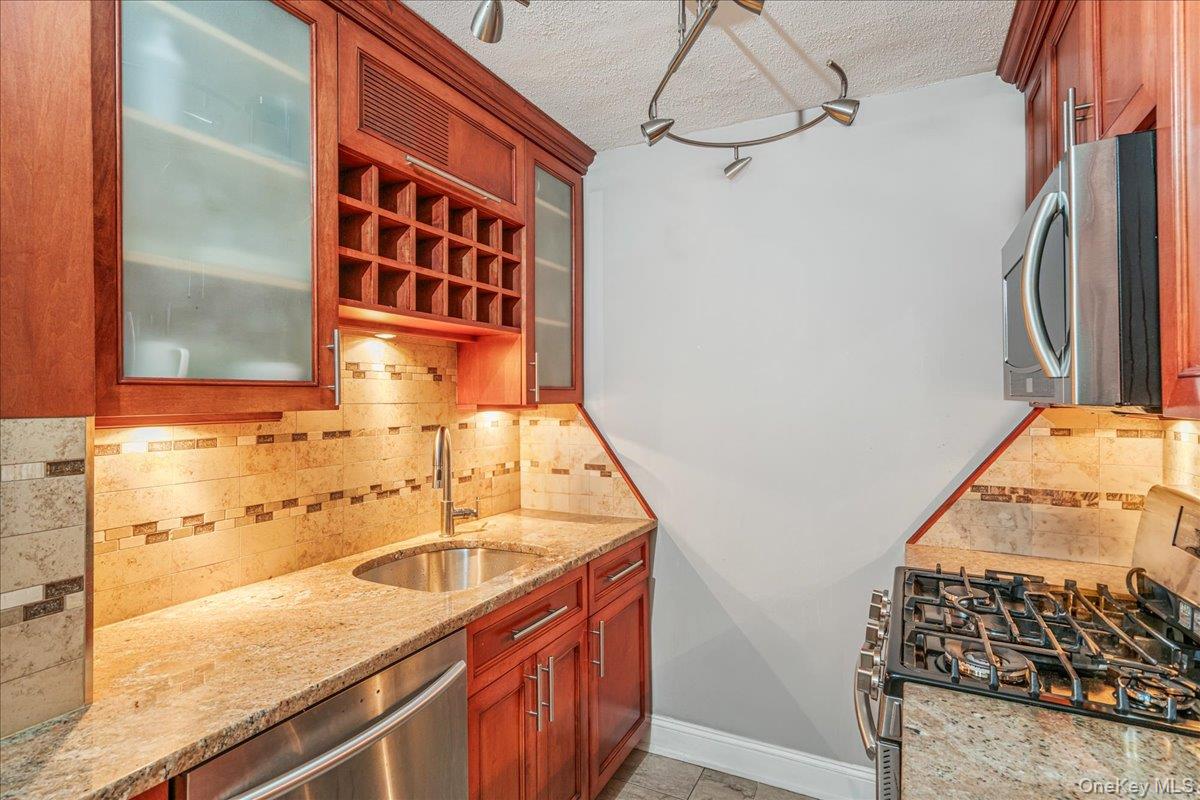 #5 photo, 17-85 215th Street, クイーンズ区 Bayside , NY 11360