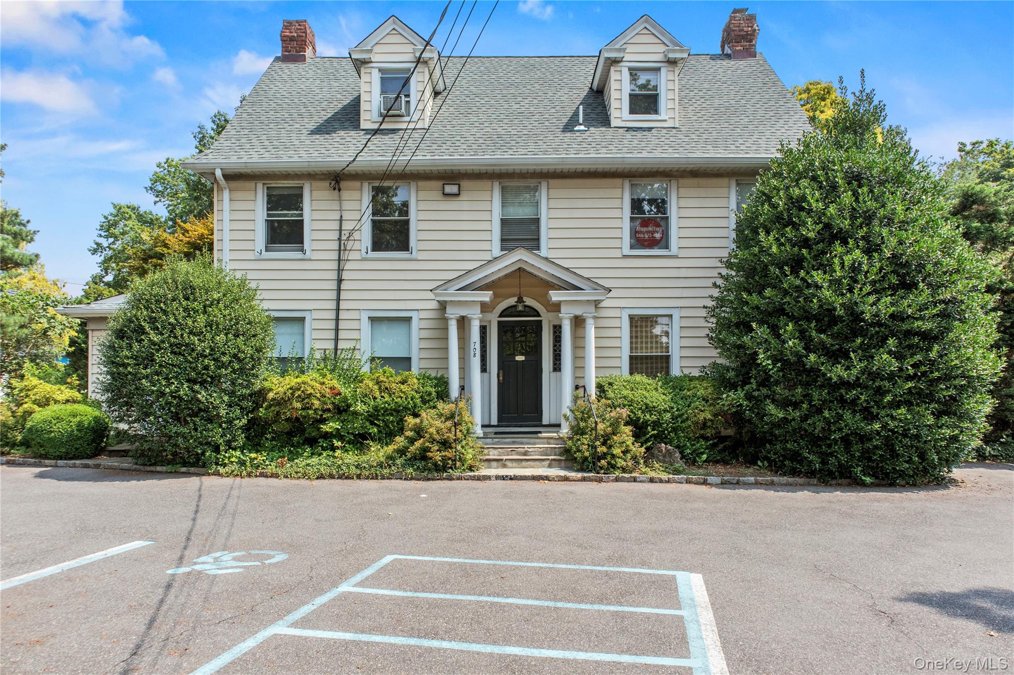 #1 photo, 708 Glen Cove Avenue, ナッソー郡 Glen Head , NY 11545