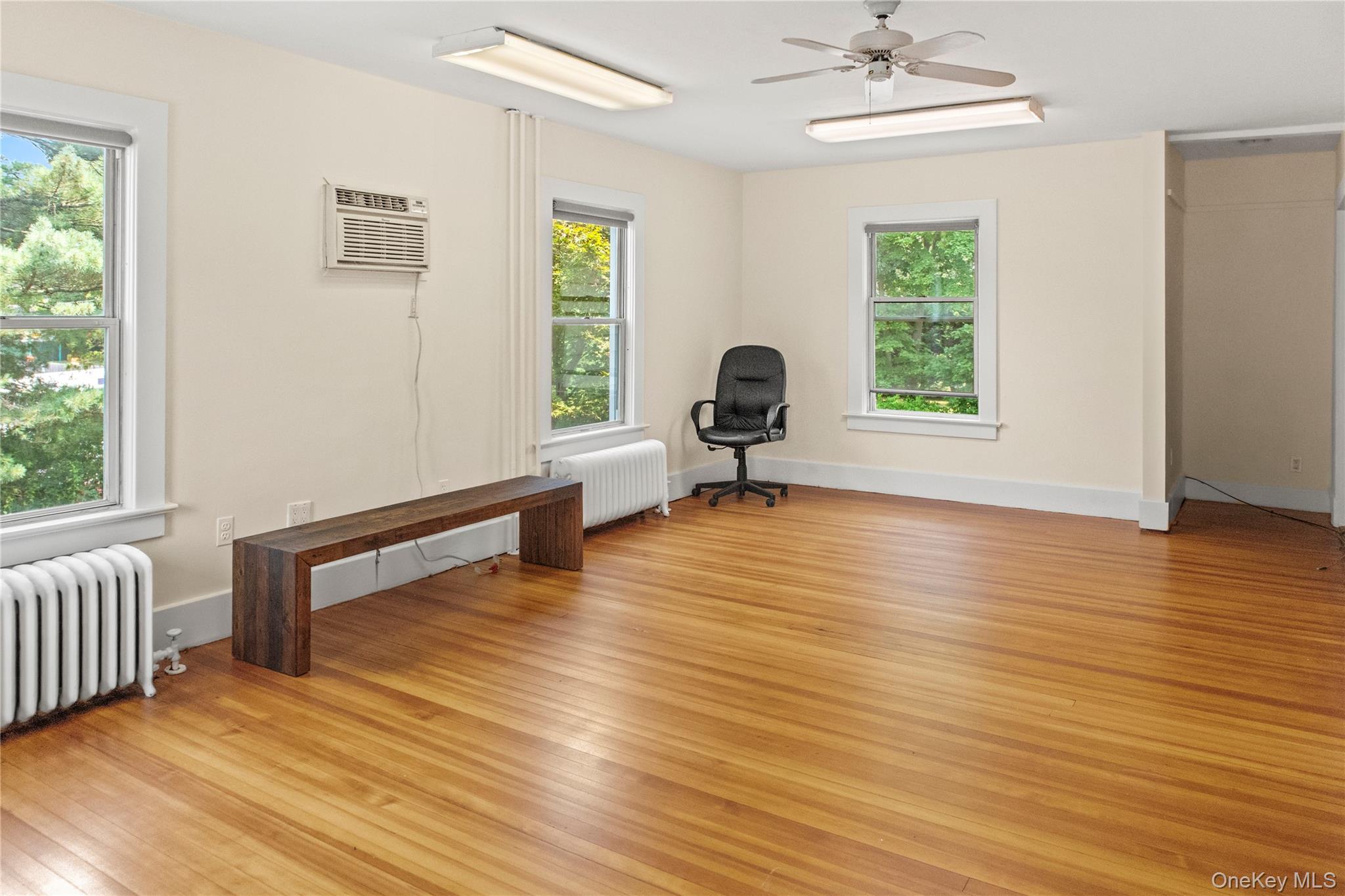 #4 photo, 708 Glen Cove Avenue, ナッソー郡 Glen Head , NY 11545