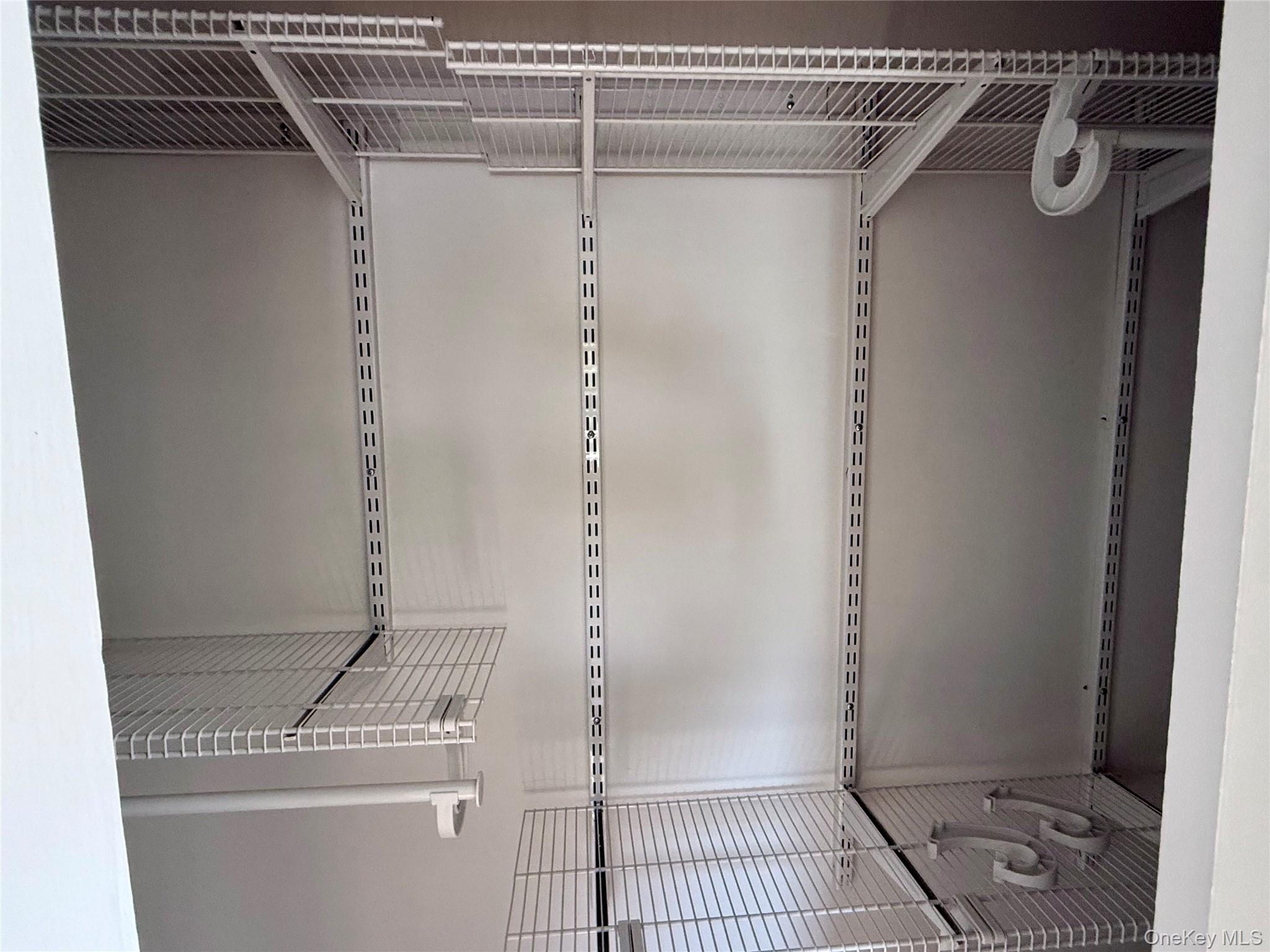 #10 photo, 513 E Broadway, ナッソー郡 Long Beach , NY 11561