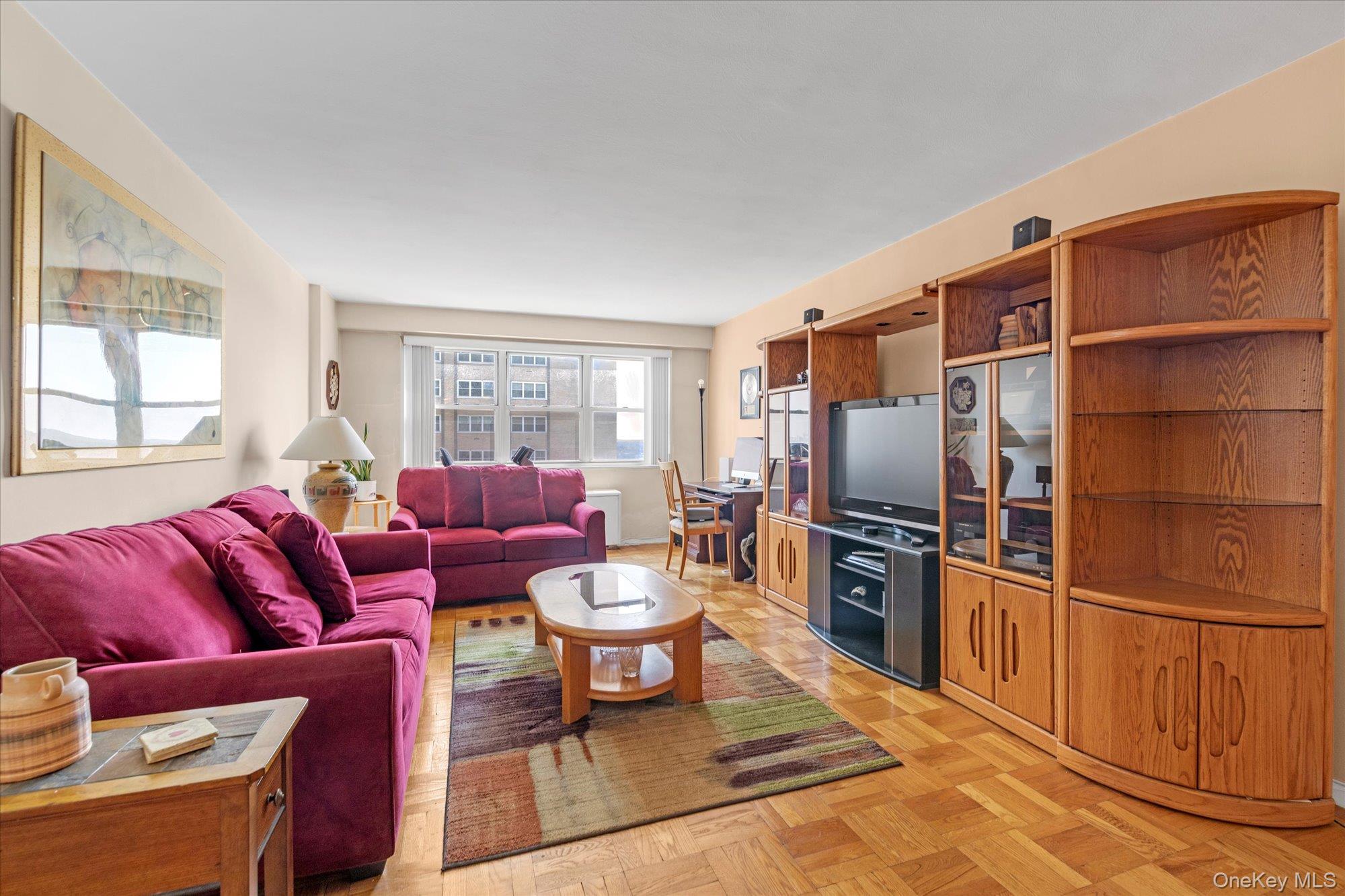 #2 photo, 102-30 66th Road, クイーンズ区 Forest Hills , NY 11375