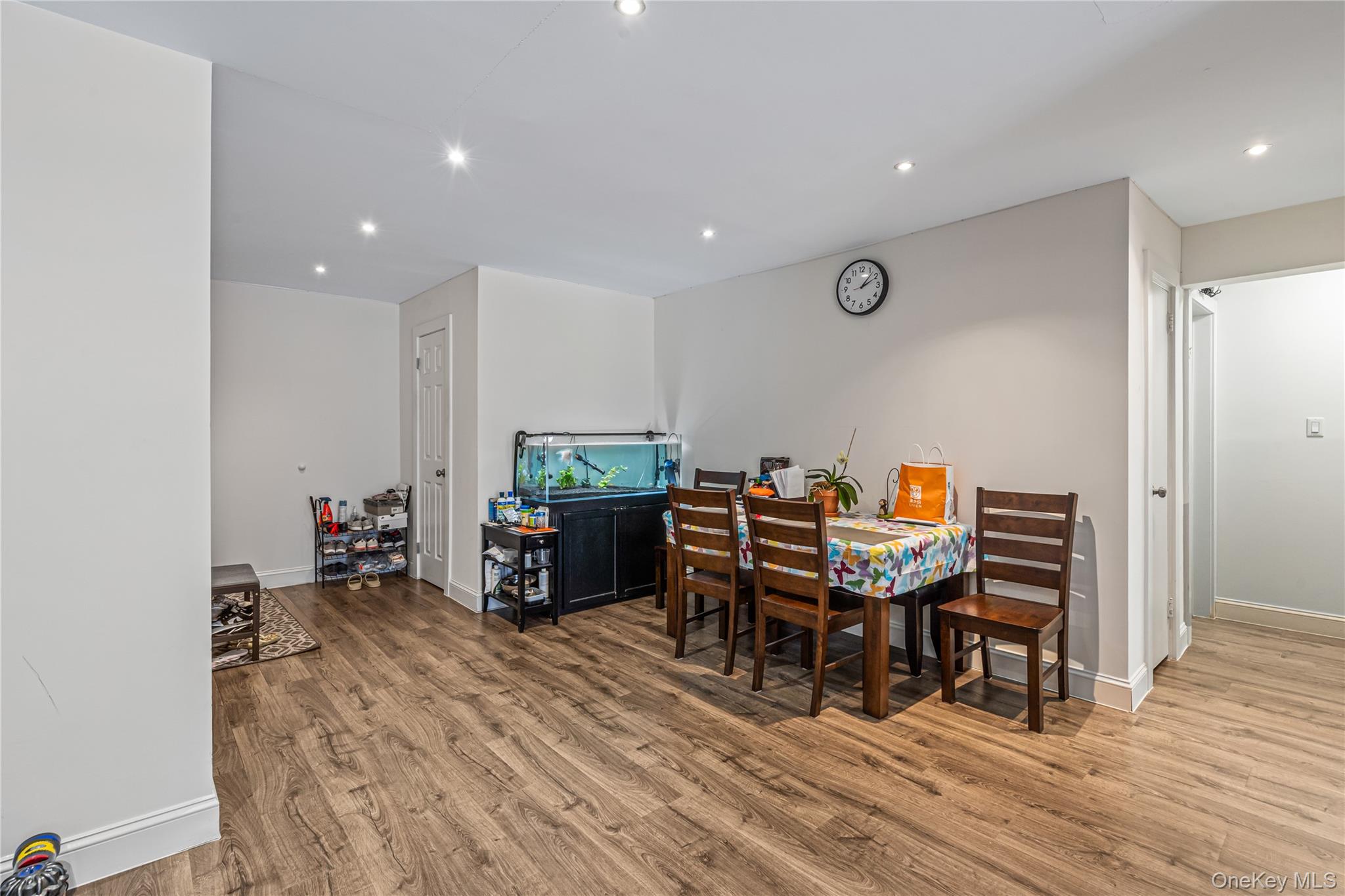 #8 photo, 99-11 60th Avenue, クイーンズ区 Corona , NY 11368