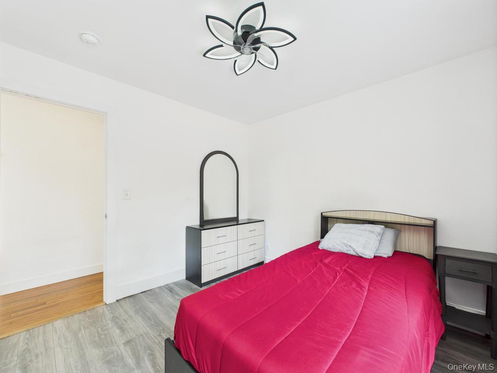 #15 photo, 279 Commack Road, Shirley , NY 11967