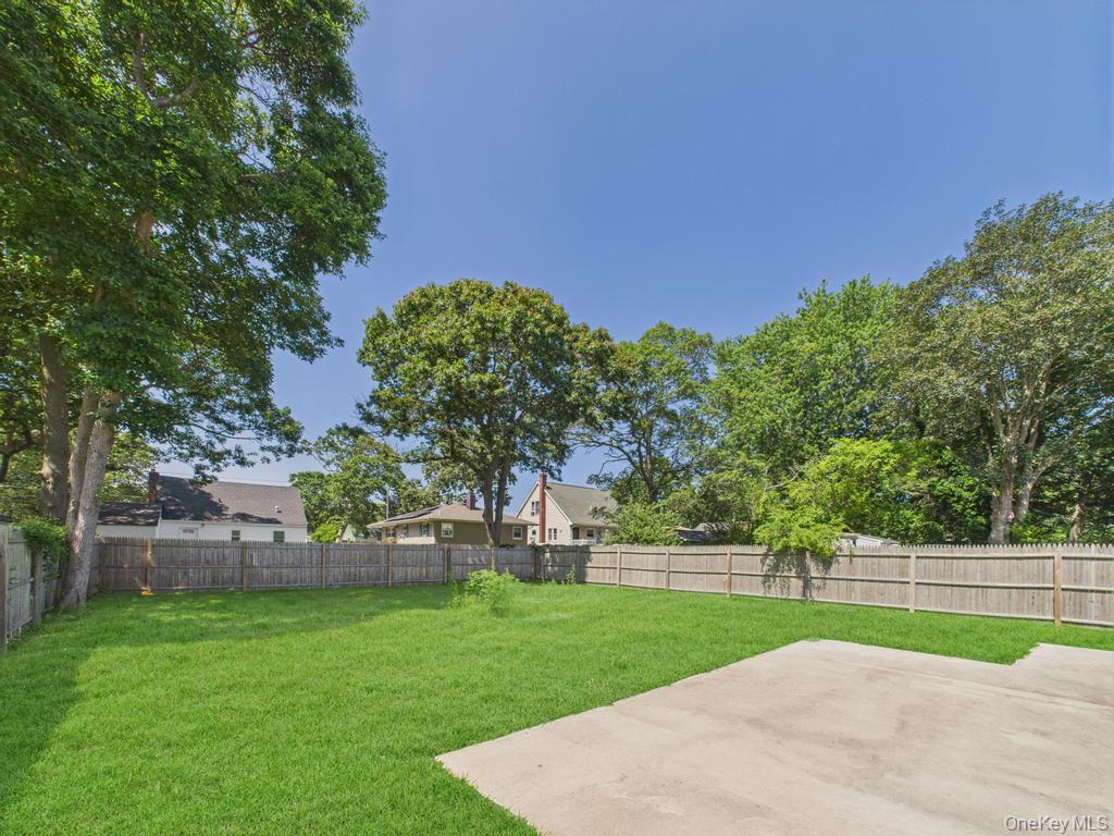 #3 photo, 279 Commack Road, Shirley , NY 11967