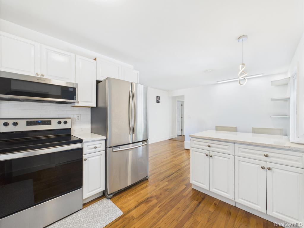 #9 photo, 279 Commack Road, Shirley , NY 11967