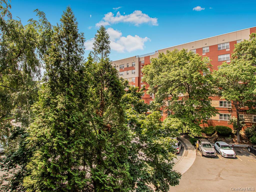 #19 photo, 1 Balint Drive, Yonkers , NY 10710