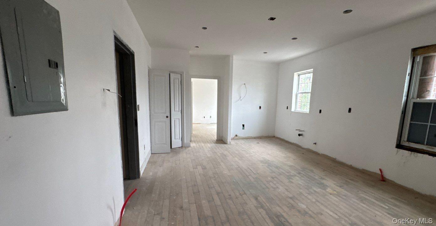 #12 photo, 8902-8904 Glenwood Road, ブルックリン区 Brooklyn , NY 11234