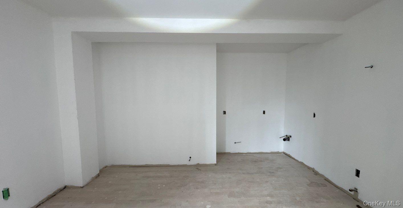 #14 photo, 8902-8904 Glenwood Road, ブルックリン区 Brooklyn , NY 11234