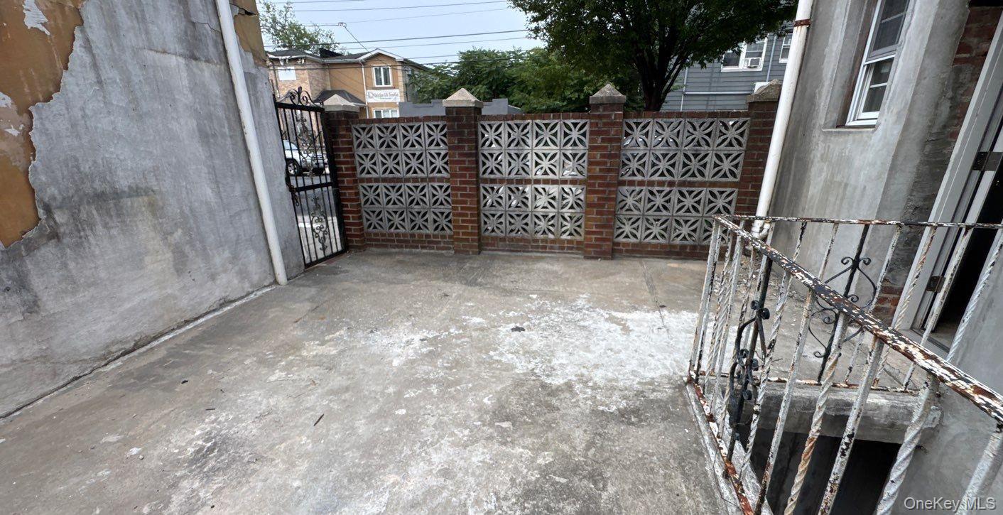 #16 photo, 8902-8904 Glenwood Road, ブルックリン区 Brooklyn , NY 11234