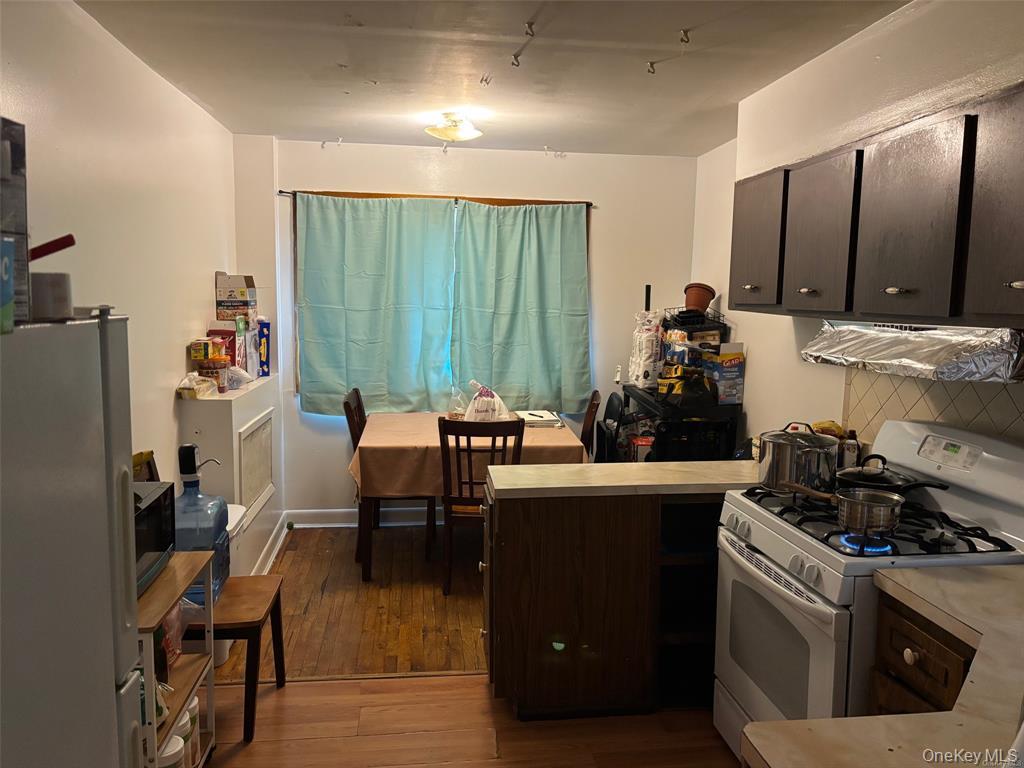 #10 photo, 12-25 119th Street, クイーンズ区 College Point , NY 11356