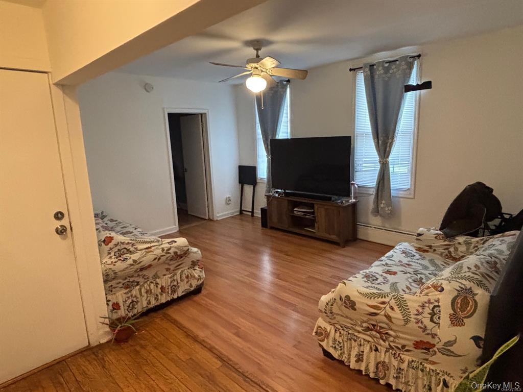 #8 photo, 12-25 119th Street, クイーンズ区 College Point , NY 11356