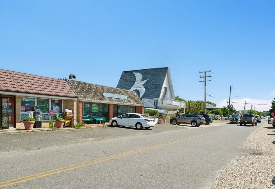 #2 photo, 45 S Elmwood Avenue, サフォーク郡 Montauk , NY 11954