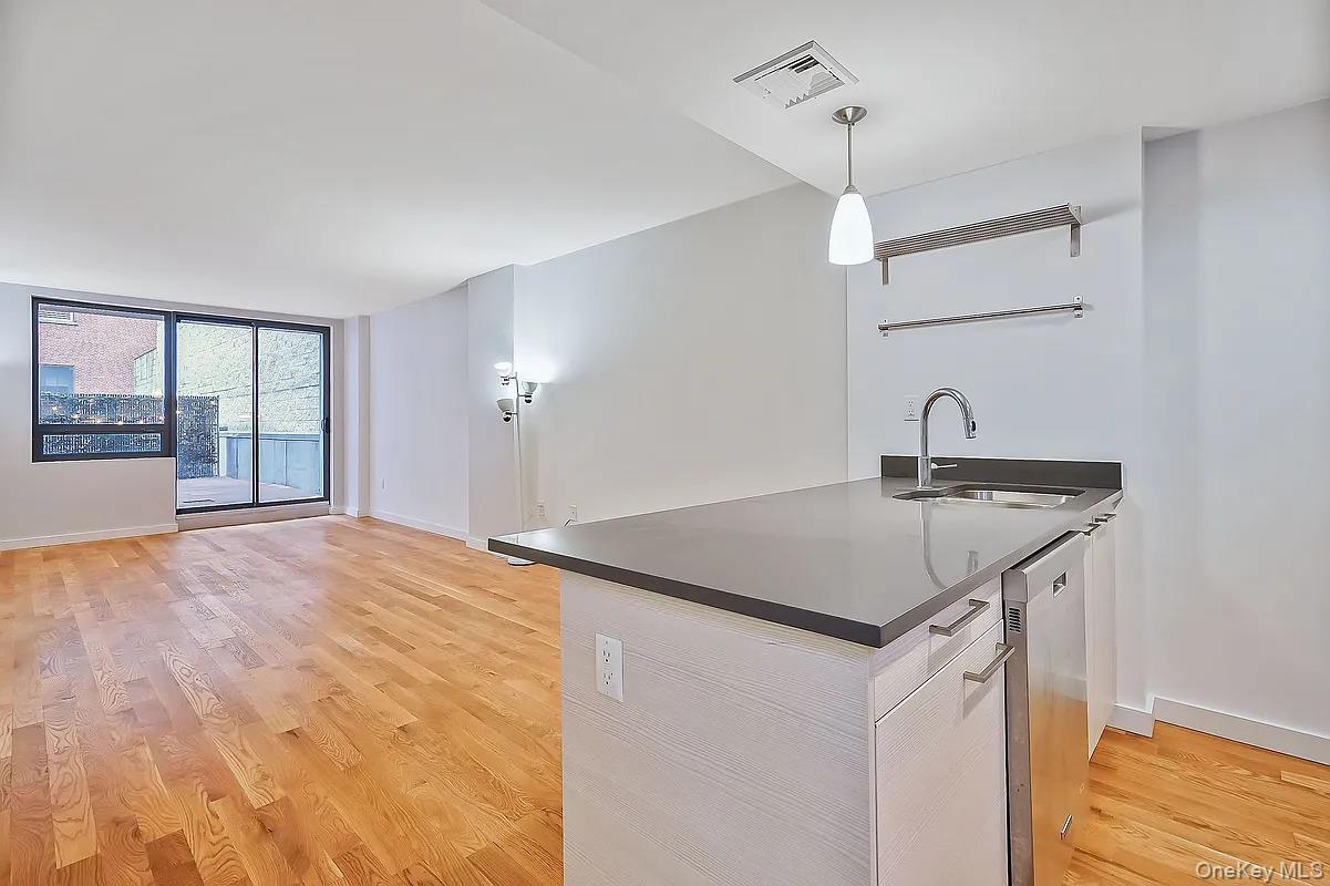 #1 photo, 10620 70th Avenue, Forest Hills , NY 11375