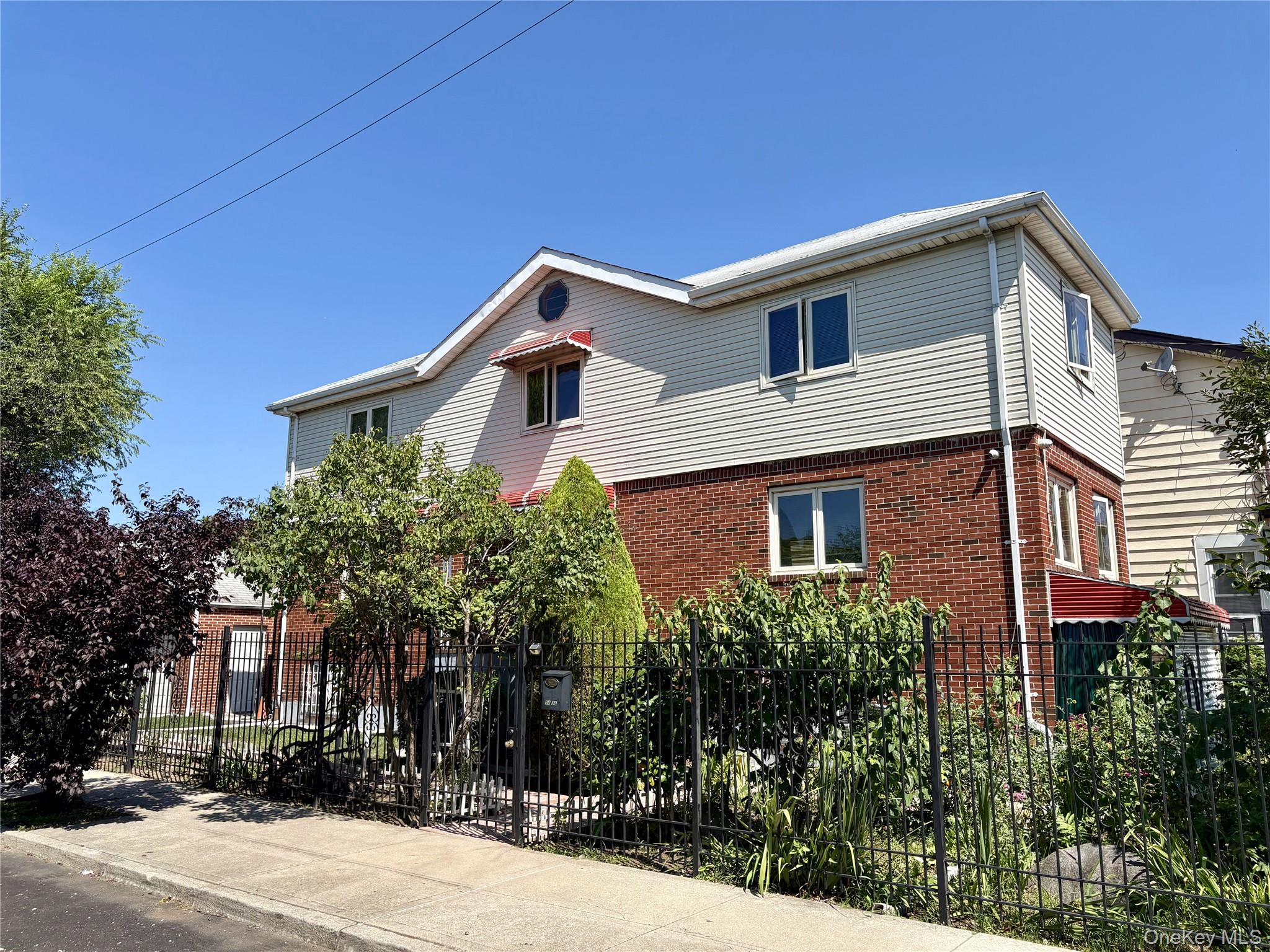 #1 photo, 54-36 152nd Street, كوينز Flushing , NY 11355