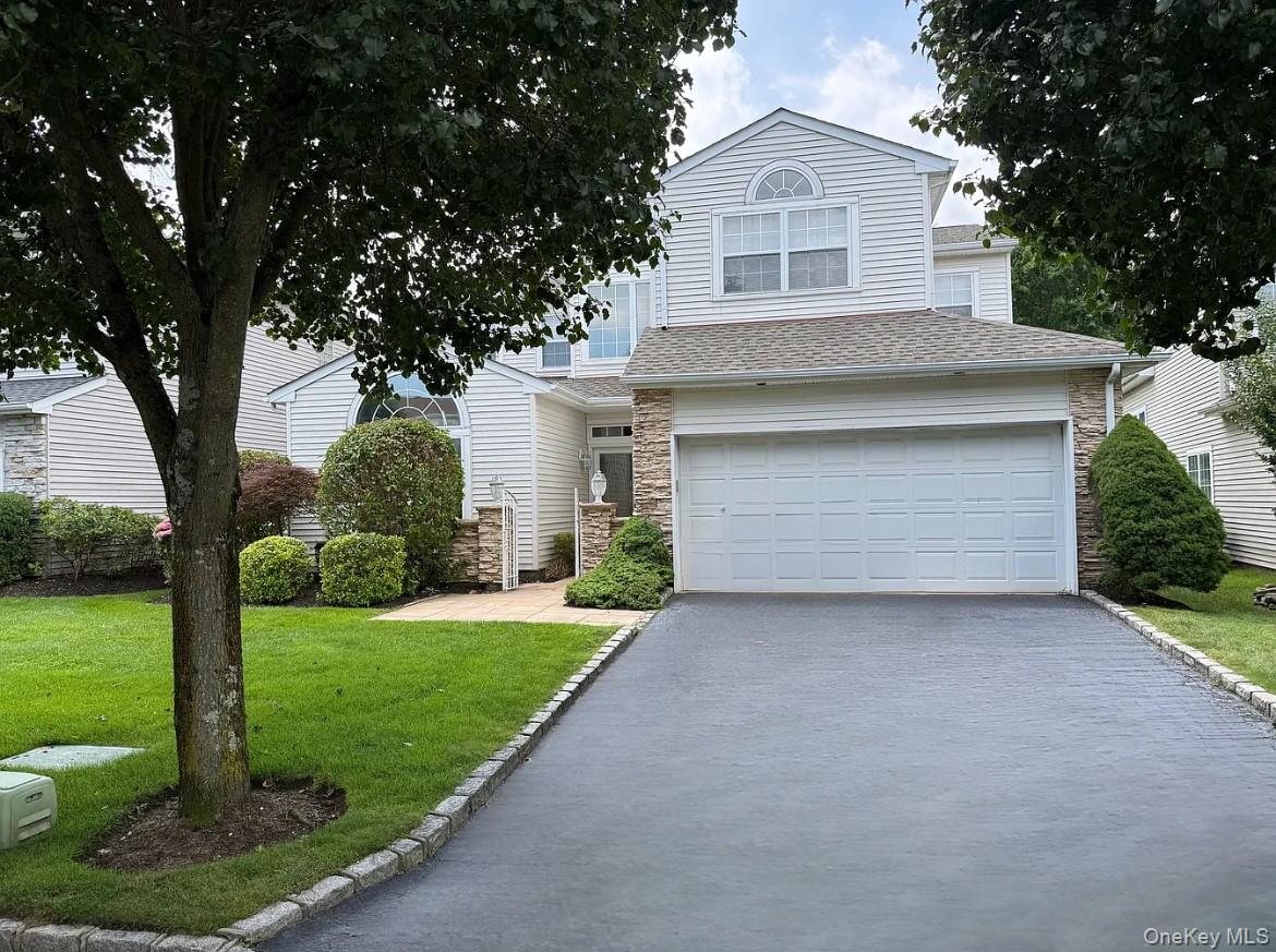 #1 photo, 76 Hamlet Drive, Hauppauge , NY 11788