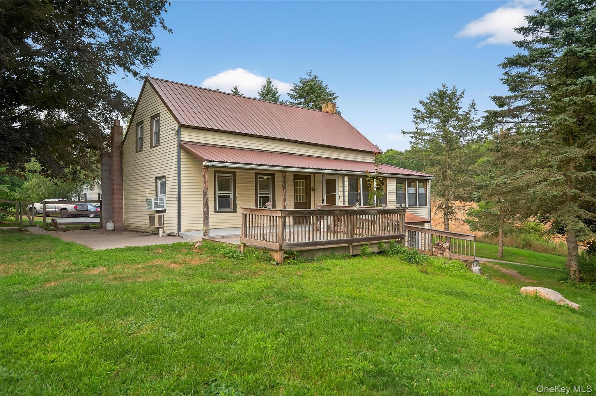 #1 photo, 15 Drechsel Lane, Pine Bush , NY 12566