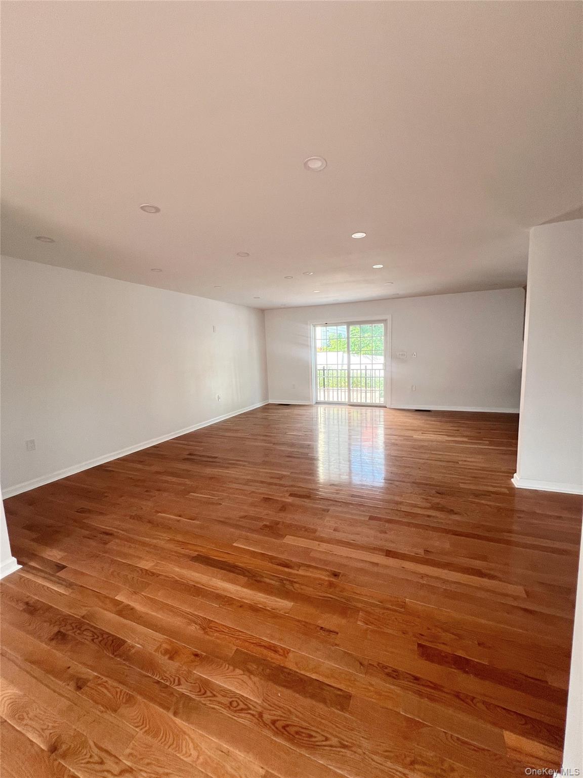 #12 photo, Yonkers, Yonkers , NY 10703